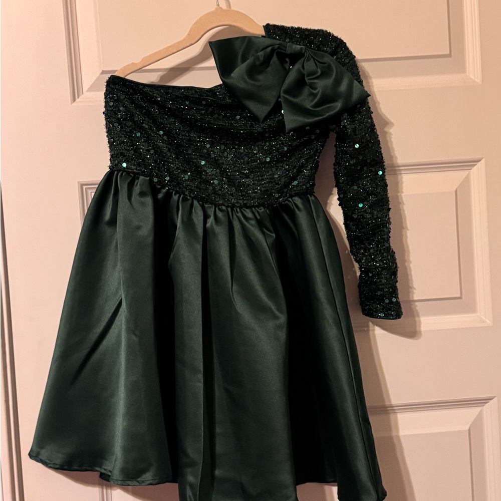 Elegant Green Kids Dress with Bow size 12
